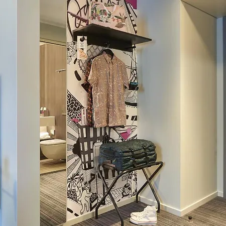 Hotel Moxy Paris Charles De Gaulle Airport