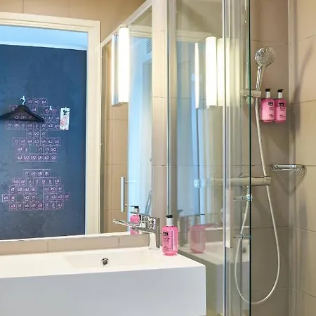 Moxy Paris Charles De Gaulle Airport Hotel 3*