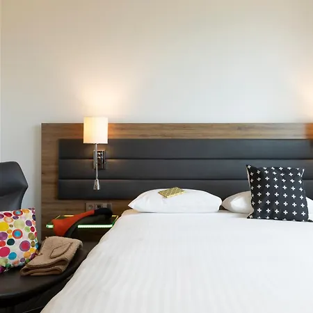 Moxy Paris Charles De Gaulle Airport Hotel Roissy-en-France