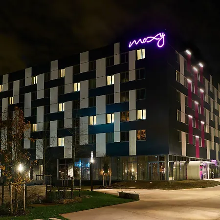 Hotel Moxy Paris Charles De Gaulle Airport Roissy-en-France