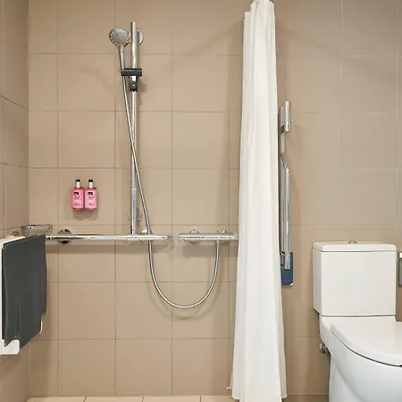 Moxy Paris Charles De Gaulle Airport 3*