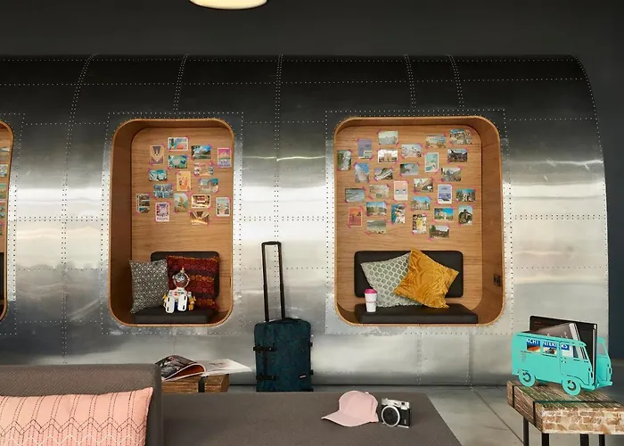 호텔 Moxy Paris Charles De Gaulle Airport 3*